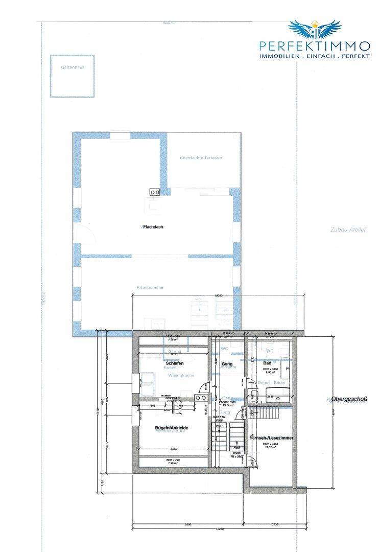 Grundriss des Obergeschosses mit Schlafzimmern, Bad und Ankleidebereich.