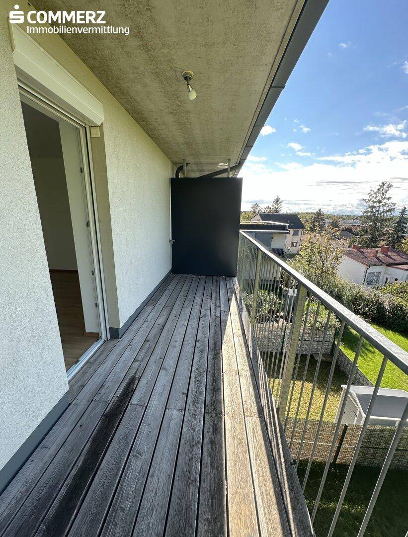 Balkon vorm Zimmer