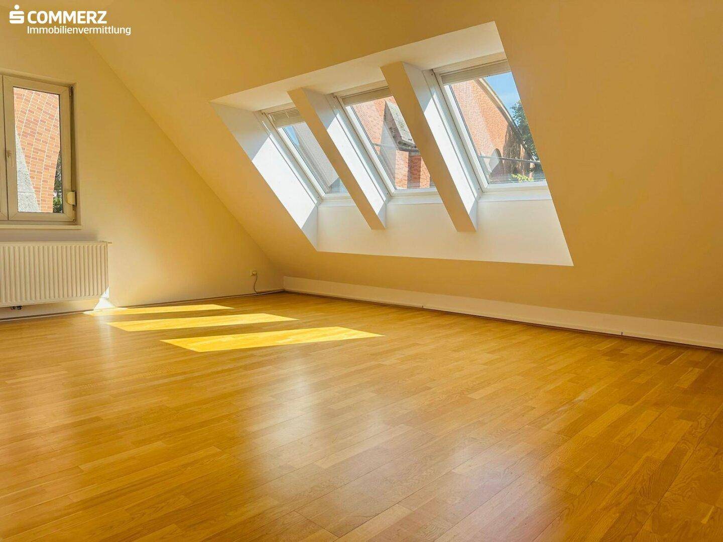 großes Zimmer