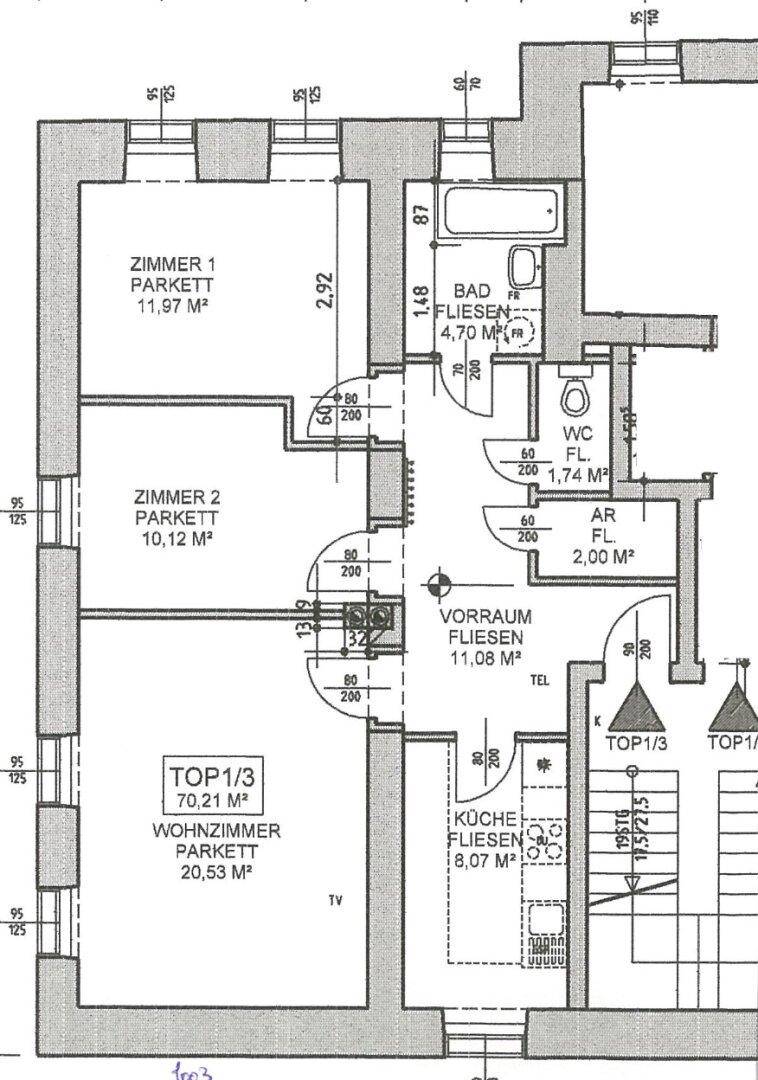 Grundriss der Wohnung mit drei Zimmern, Bad, WC und Küche, inklusive Flächenangaben.