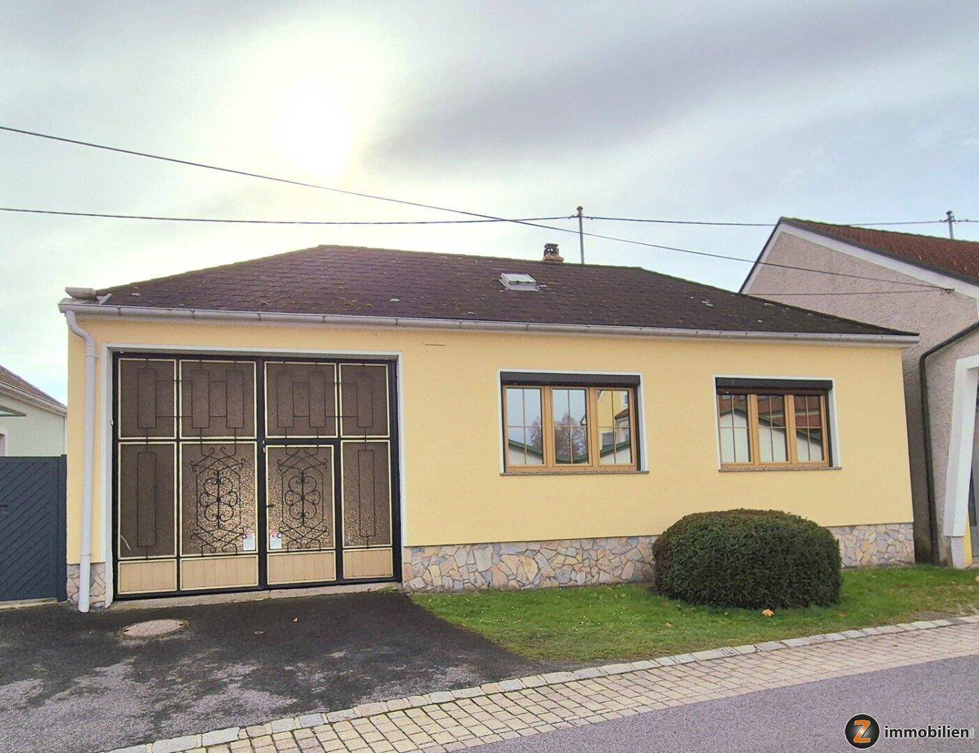 Hausansicht von der Straße