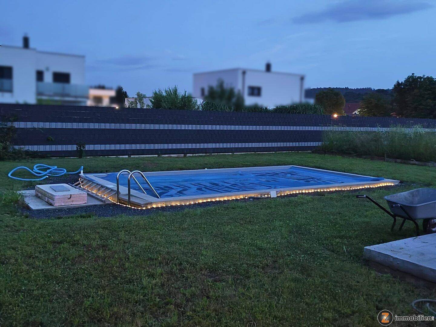 Urlaubsfeeling zu Haus im moderner Bungalow mit Pool in Grünruhelage - View 2