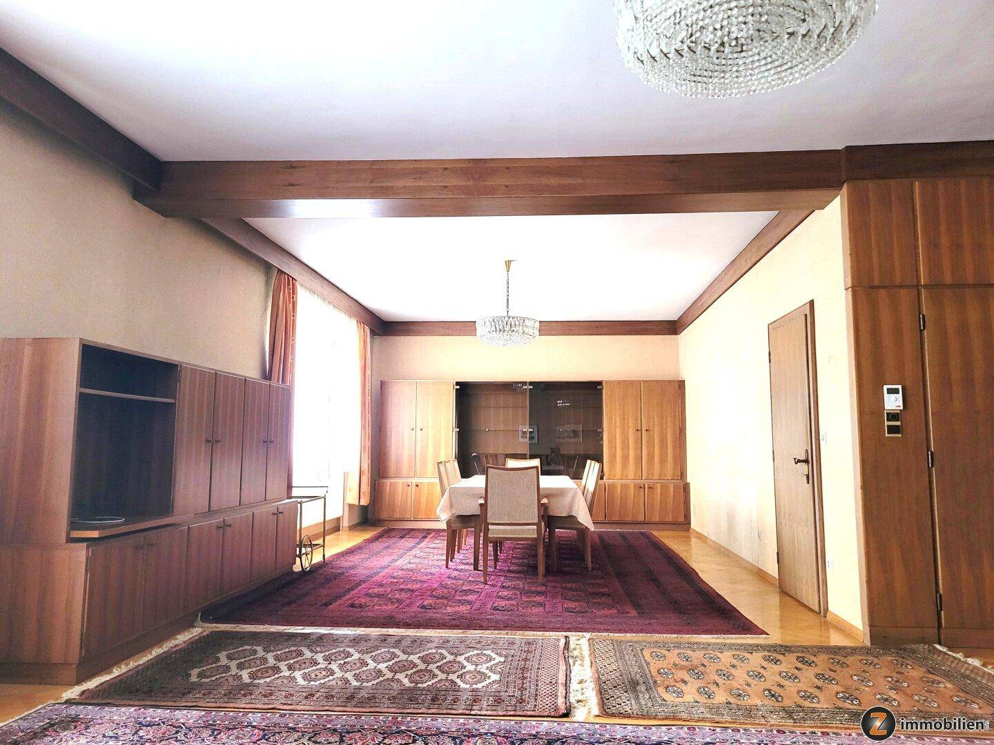 Großzügiges Wohnhaus mit Lift und viel Potential - Mehr