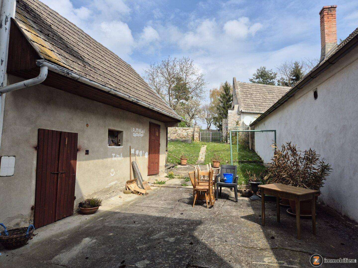 Gepflegtes Wohnhaus mit hoher Privatsphäre und Ausblick! - Widok 4