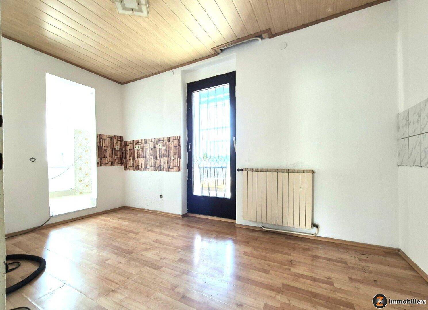 Lackenbach: Geräumiges Landhaus mit großem Grundstück - Mehr