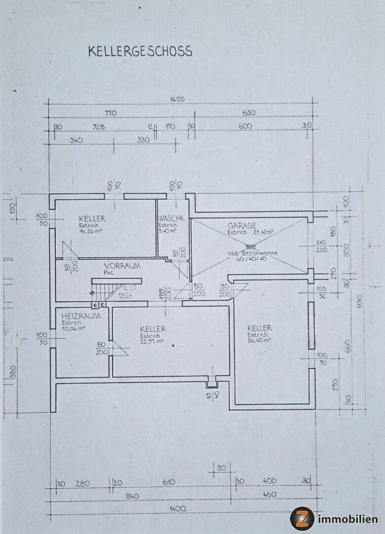 Grundriss des Kellergeschosses mit Kellerräumen, Waschküche und Garage.