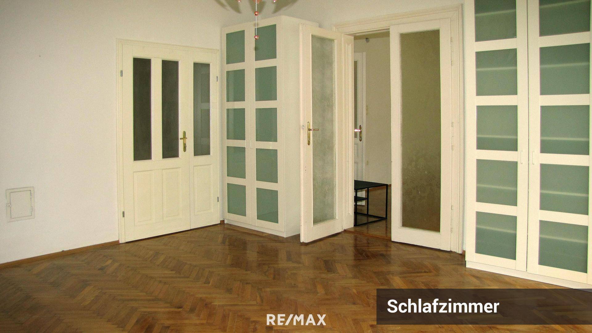 RE/MAX Schlafzimmer