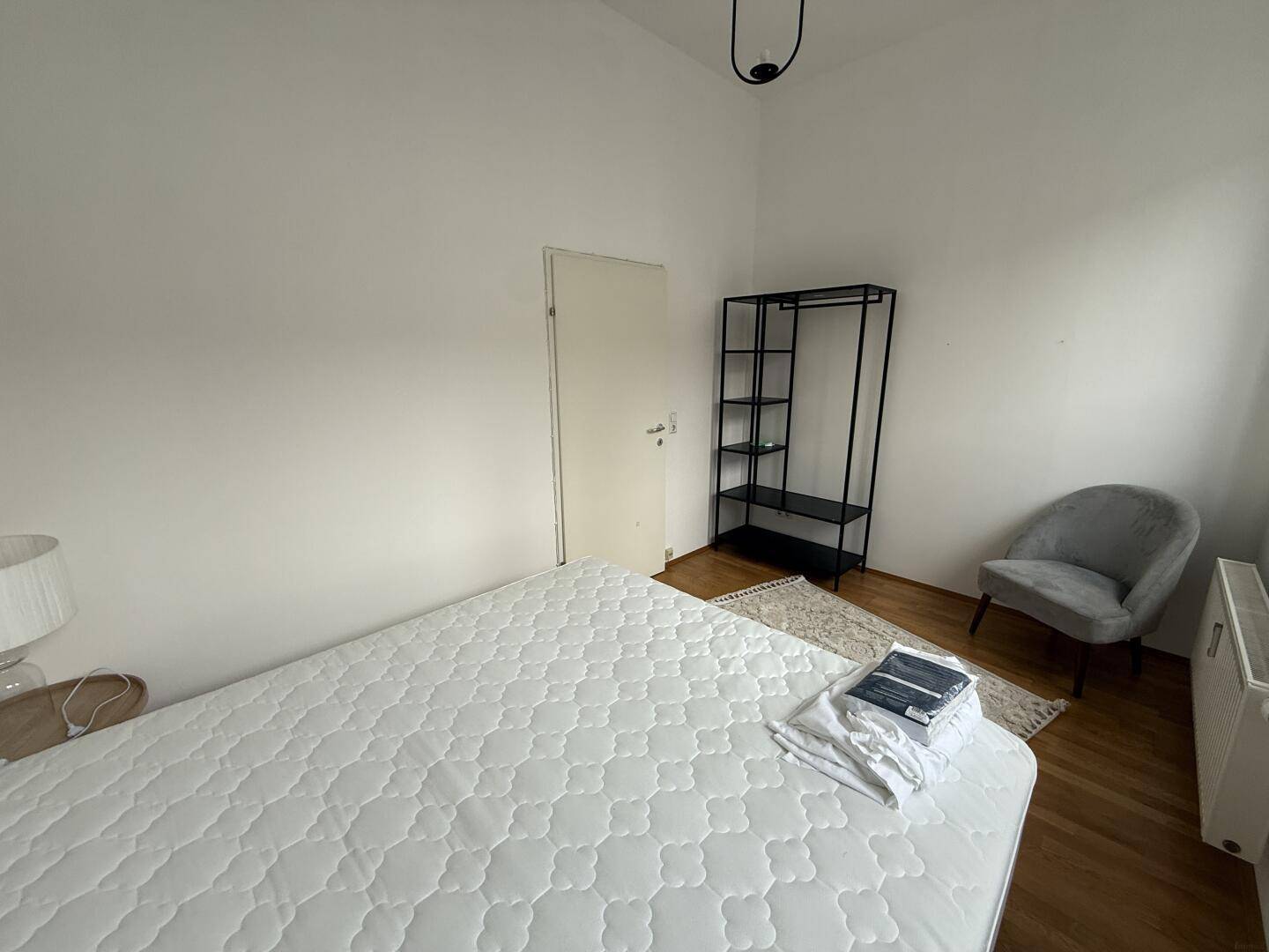 Anlegerhit!! Helle 2-Zimmer Wohnung mit Altbau-Charme und durchdachter Raumaufteilung! ++Videorundgang++ - Ansicht 5