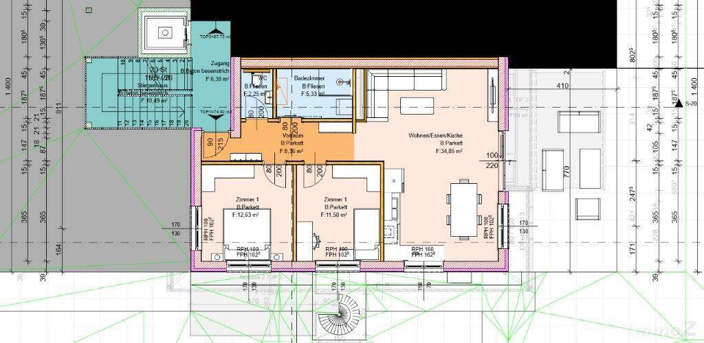 Grundriss des Obergeschosses mit zwei Schlafzimmern, Bad und Zugang zu einem Balkon.