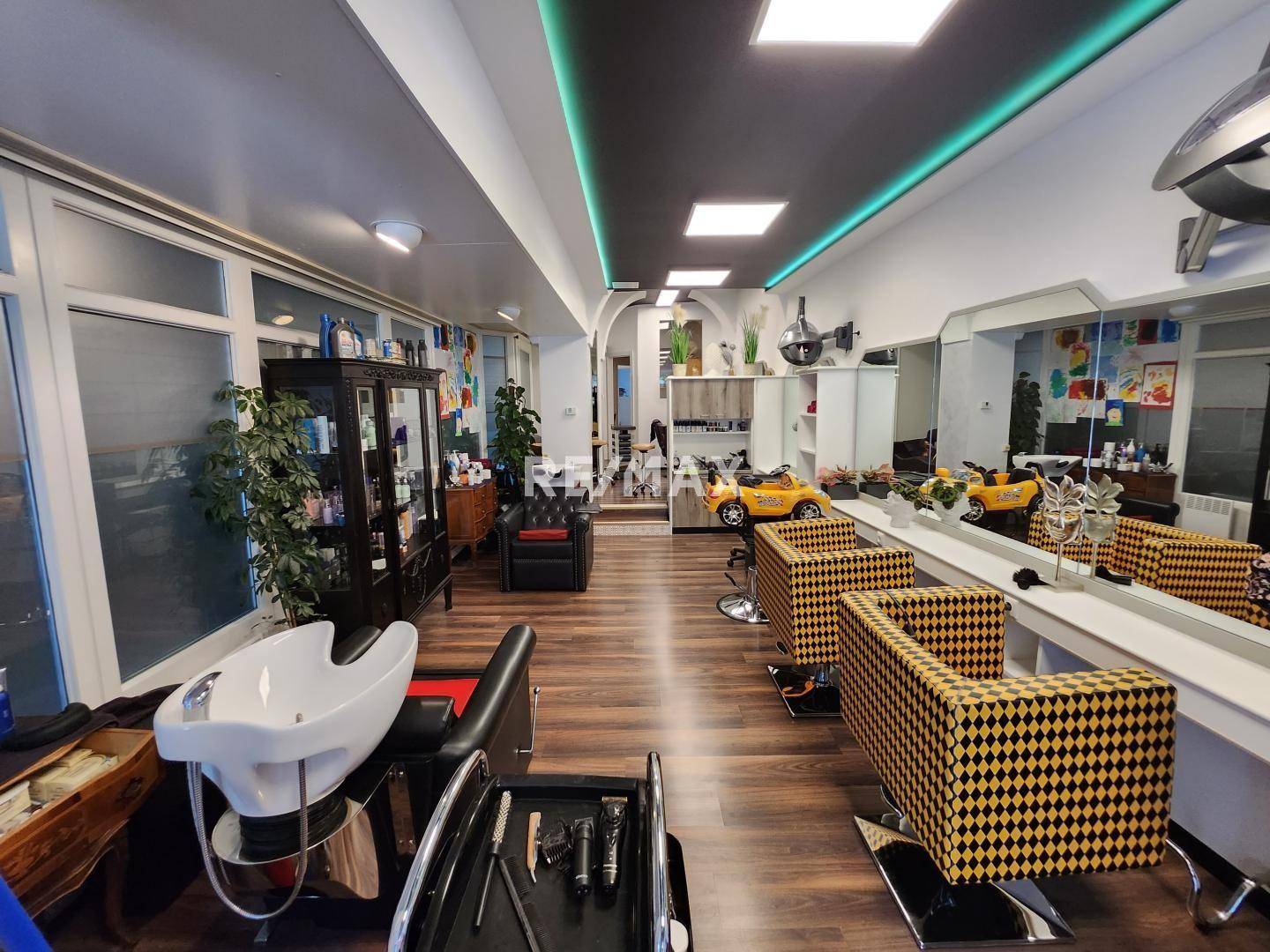 Salon
