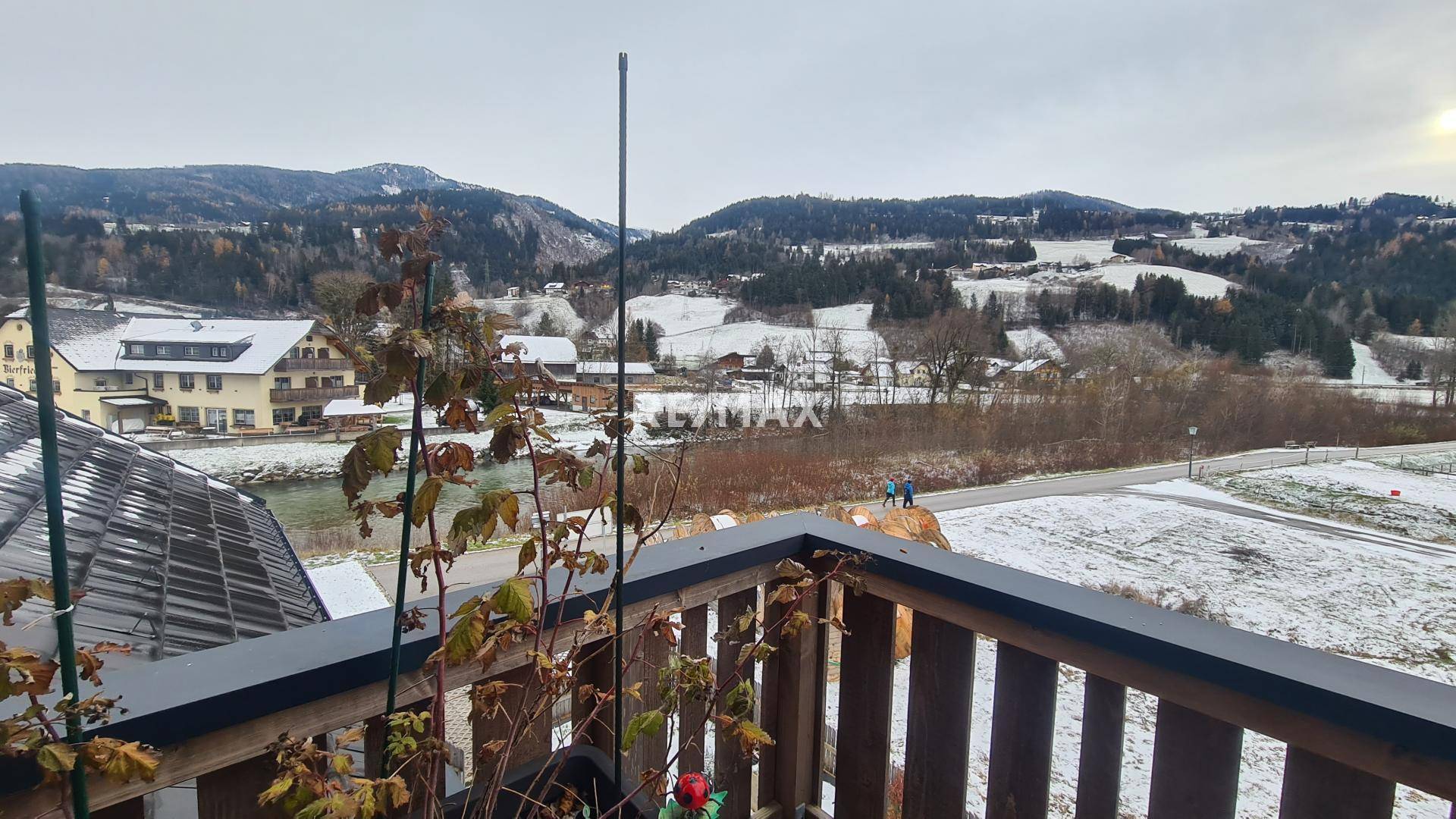 Blick von der Terrasse auf die Enns