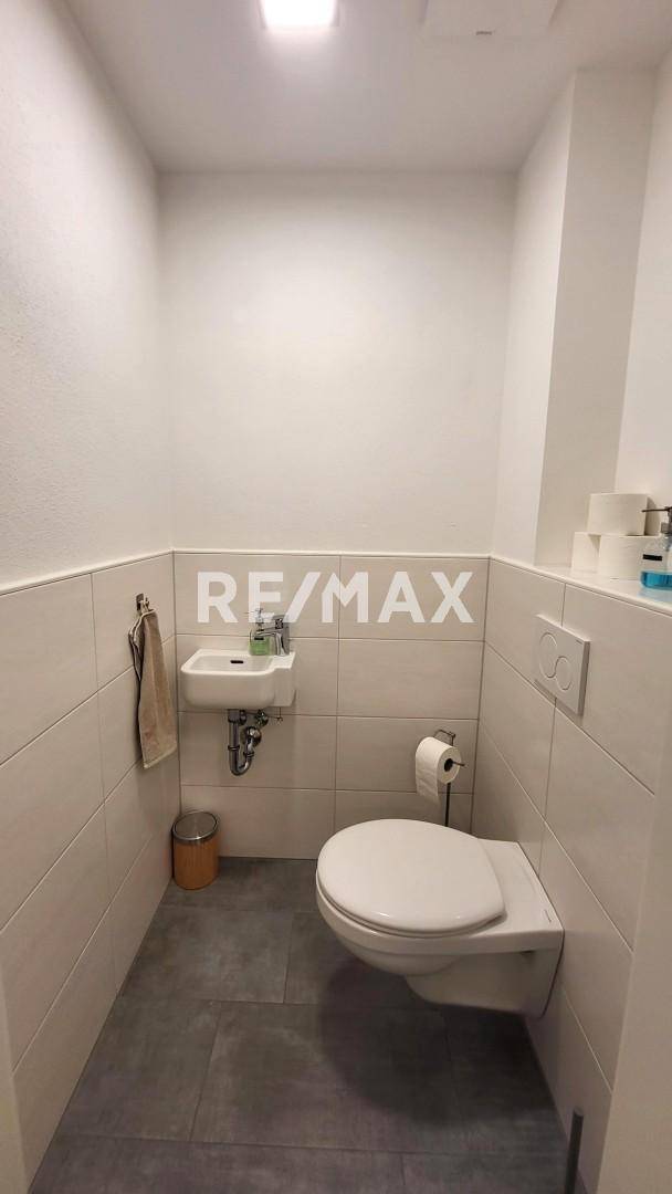 WC extra
