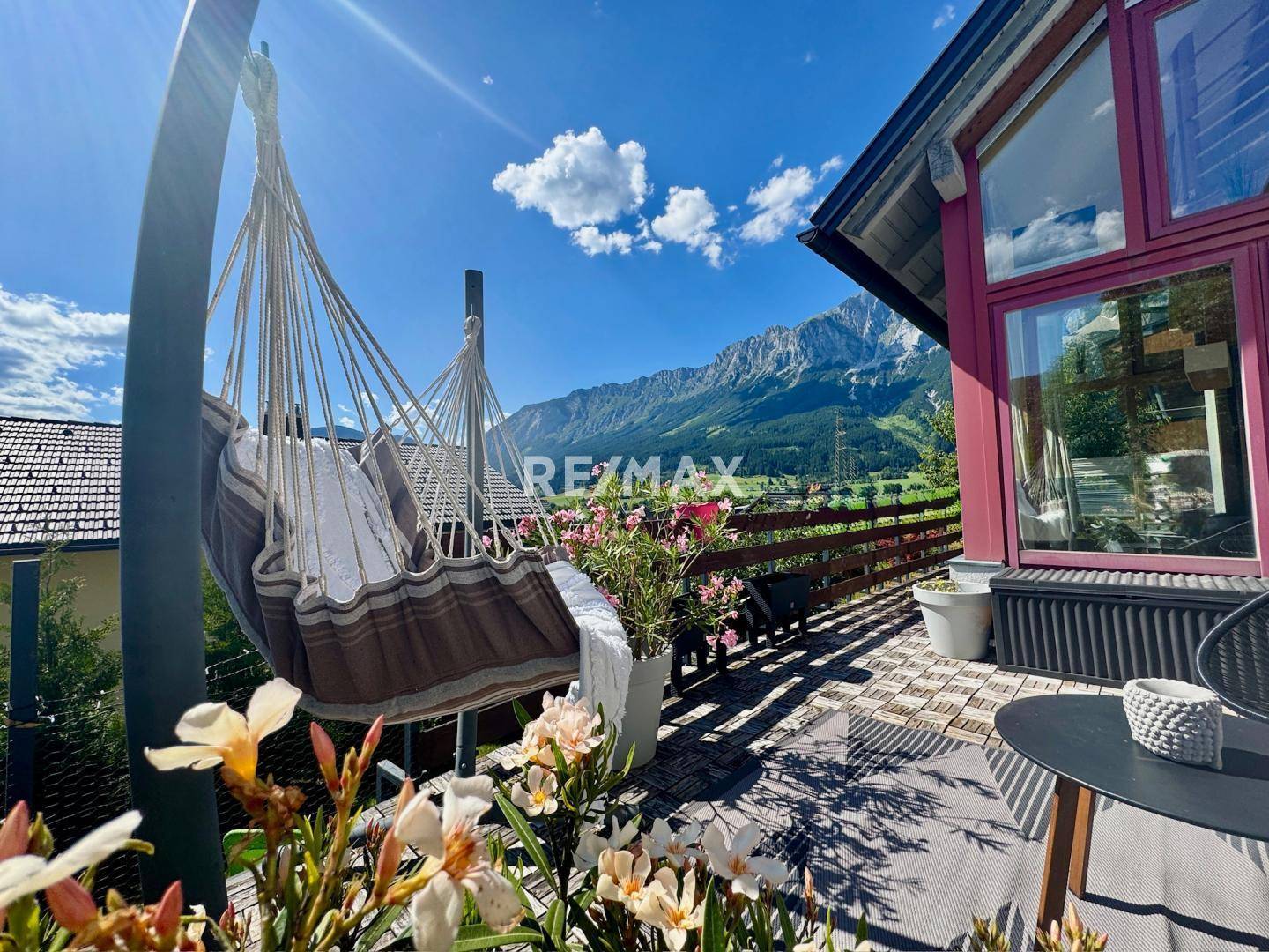 Terrasse mit Blick auf dem Grimming