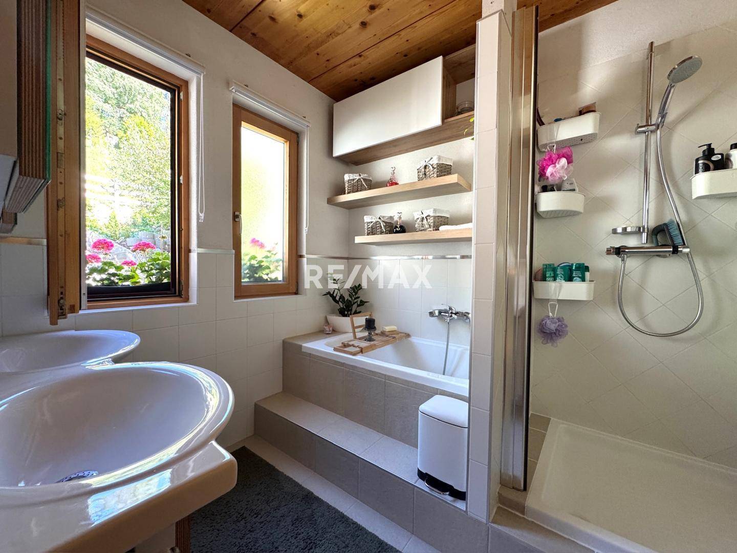 Badezimmer 1