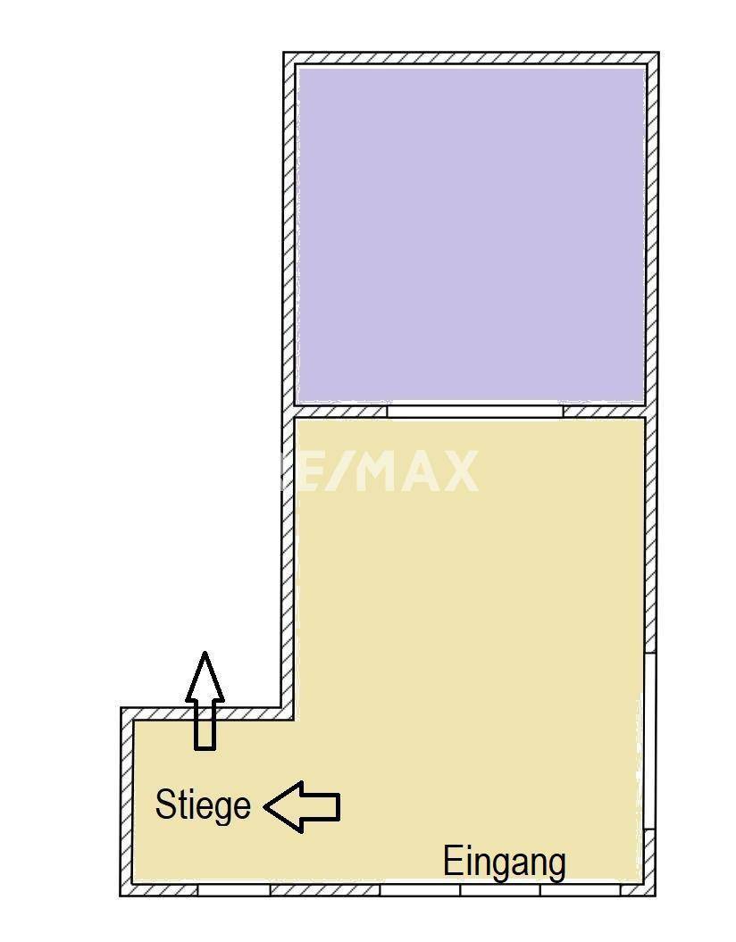 Grundrissplan zeigt den Eingangsbereich und die Treppe zu den oberen Etagen, mit klarer Raumaufteilung.