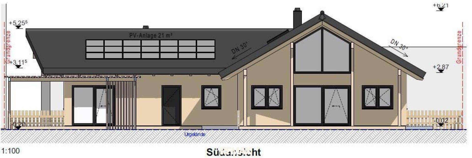 Südansicht des Hauses mit Photovoltaikanlage auf dem Satteldach und großen Fenstern.