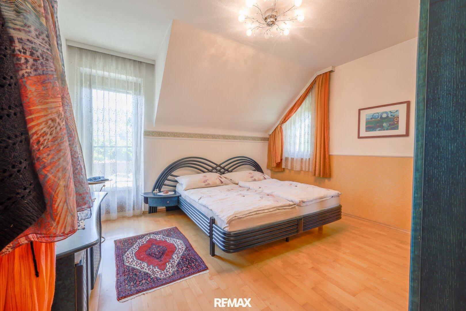 Schlafzimmer - OG
