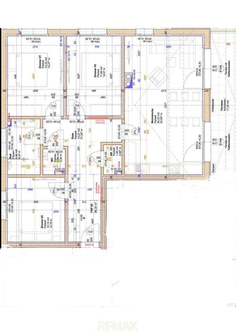 Grundriss einer Wohnung mit drei Zimmern, offener Wohnküche und Balkonzugang.