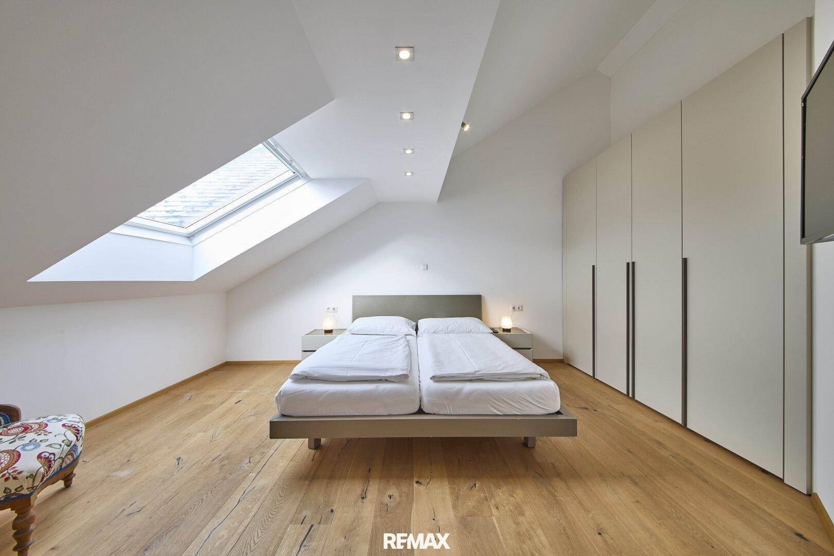 Schlafzimmer 2
