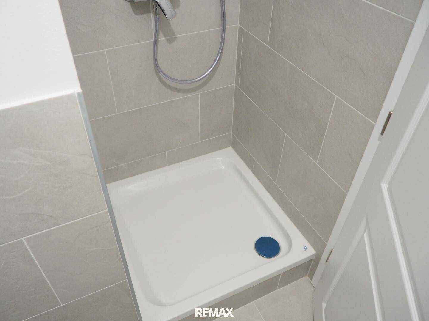 WC 2 mit Dusche