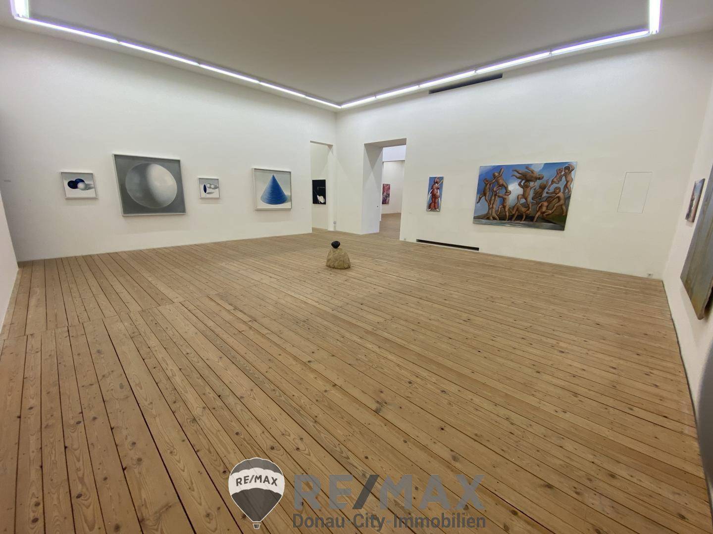 12 Ausstellungsraum 3 b