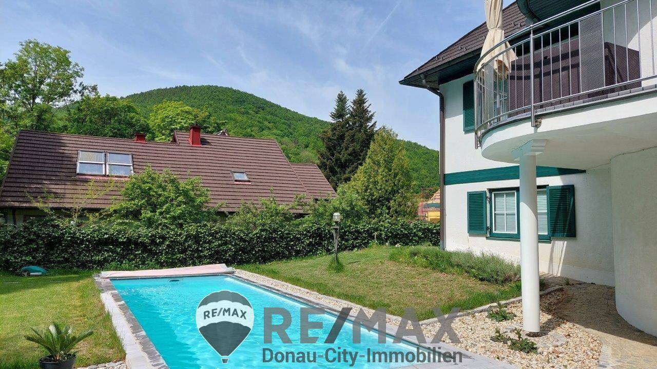 3 Pool mit Terrasse Purkersdorf