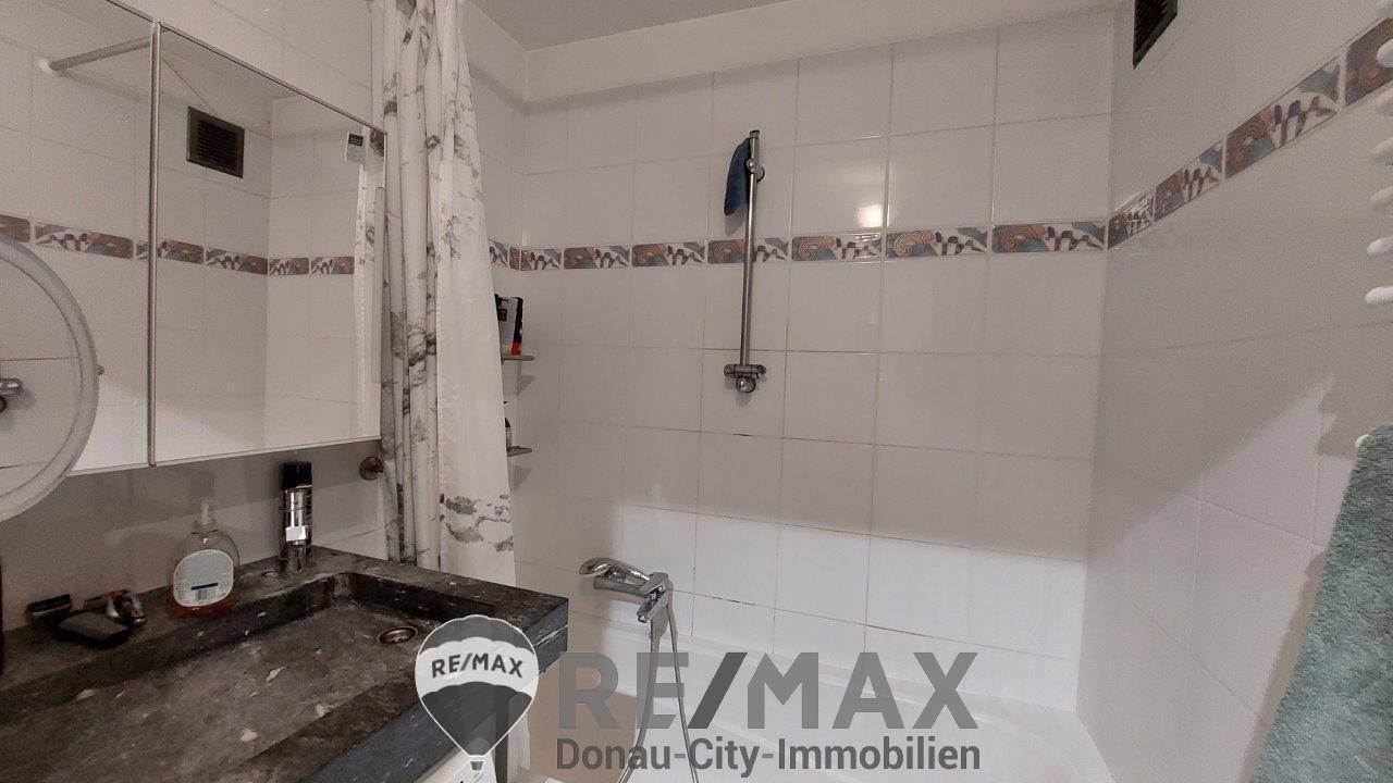 https://pictures.immobilienscout24.de/prod.www.immobilienscout24.at/pictureserver/loadPicture?q=70&id=012.0012000001E3rAk-1729590942-c999f926eb5c4767a88f9abc95c872b4