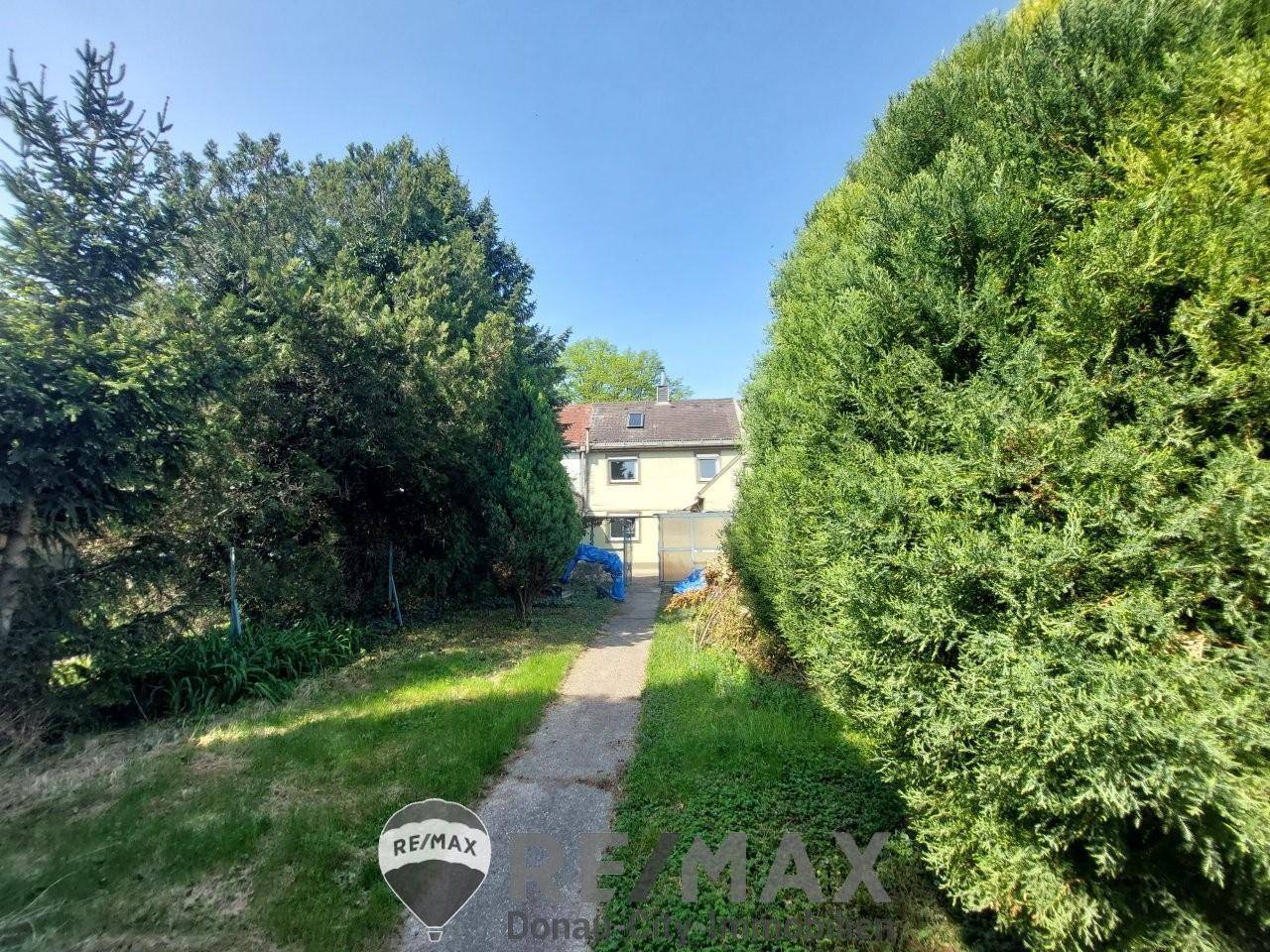 12 Liegenschaft 1210