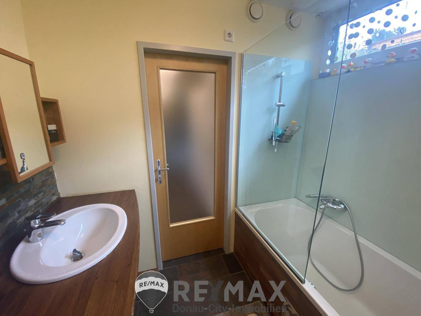 13 Badezimmer a
