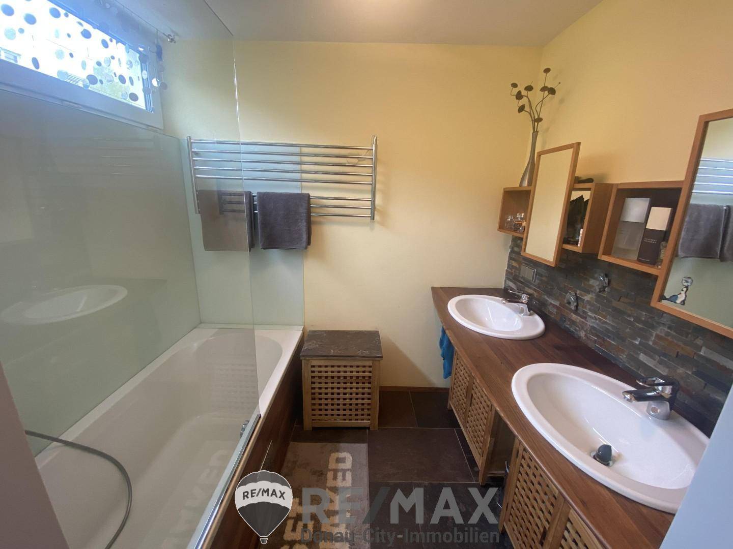 14 Badezimmer b