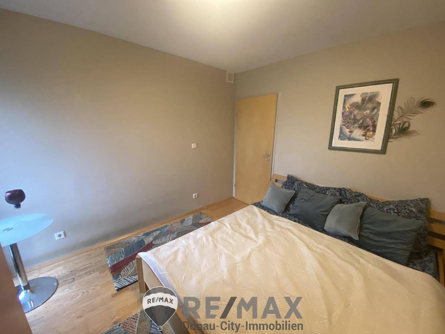 09 Schlafzimmer 1 b