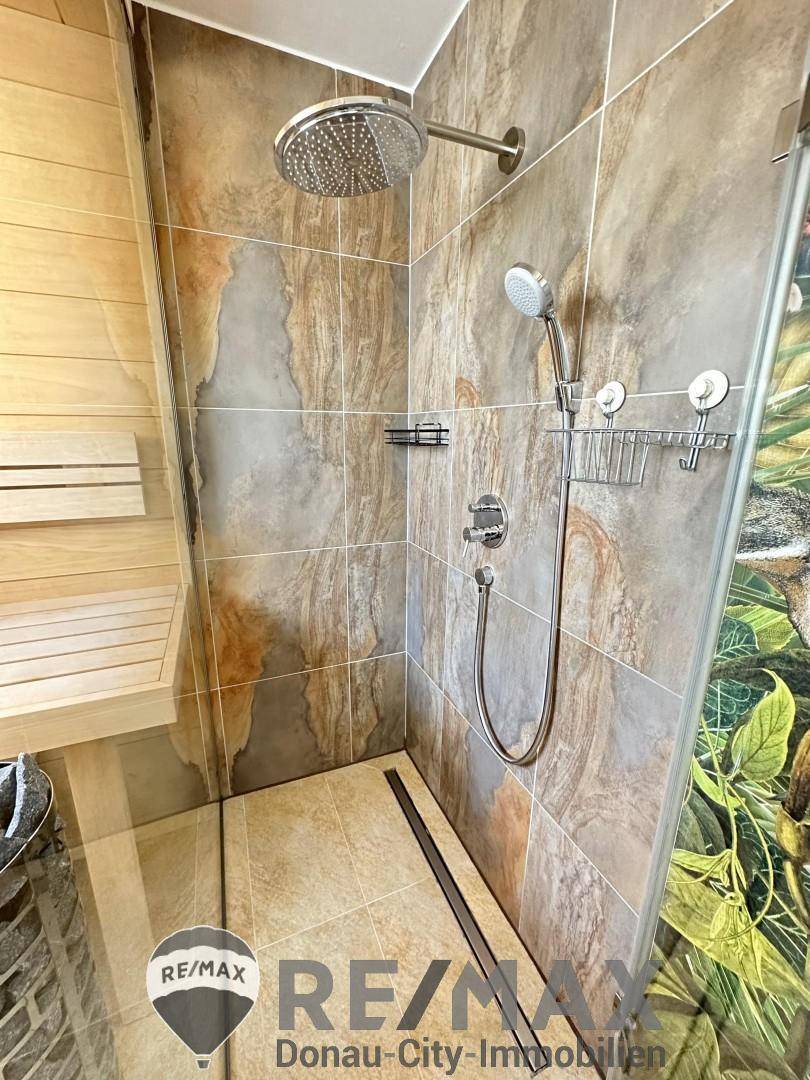 20 Dusche OG