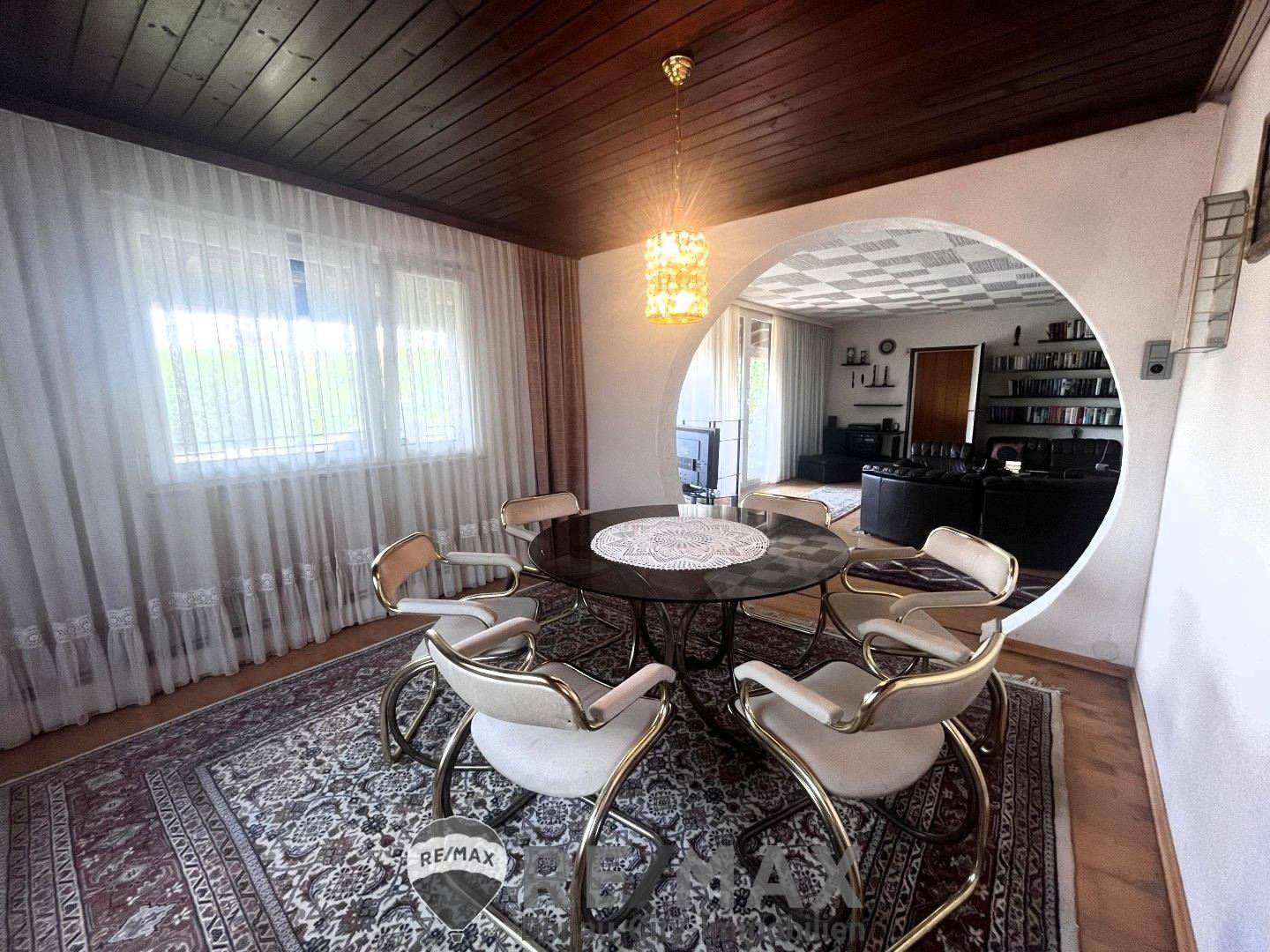 11 Esszimmer