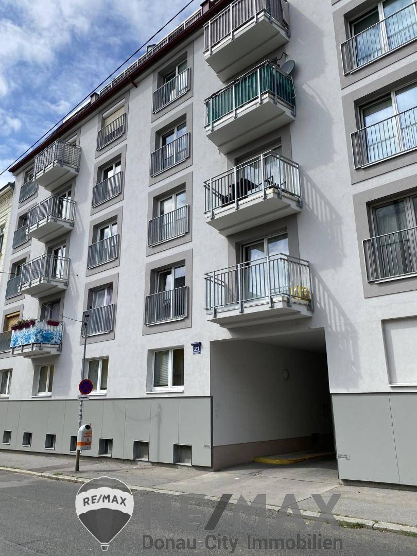 13 Wohnhaus