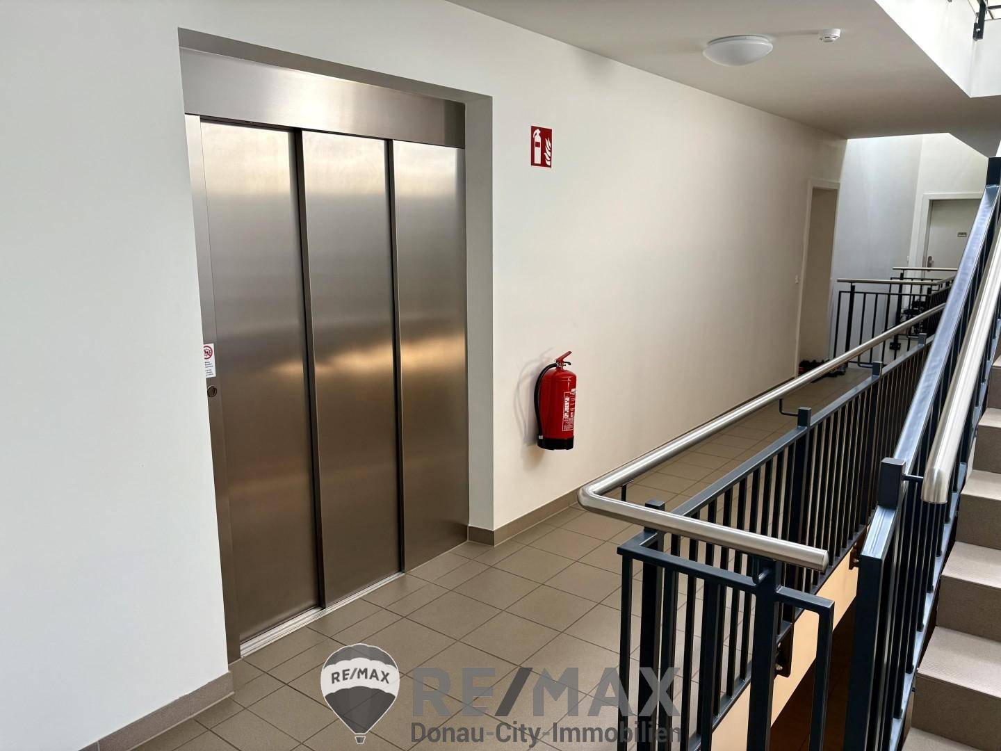 11 Lift