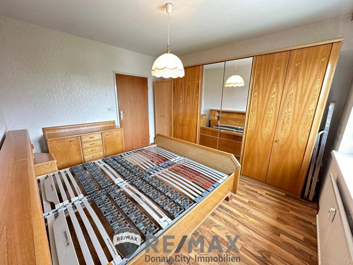 12 Schlafzimmer
