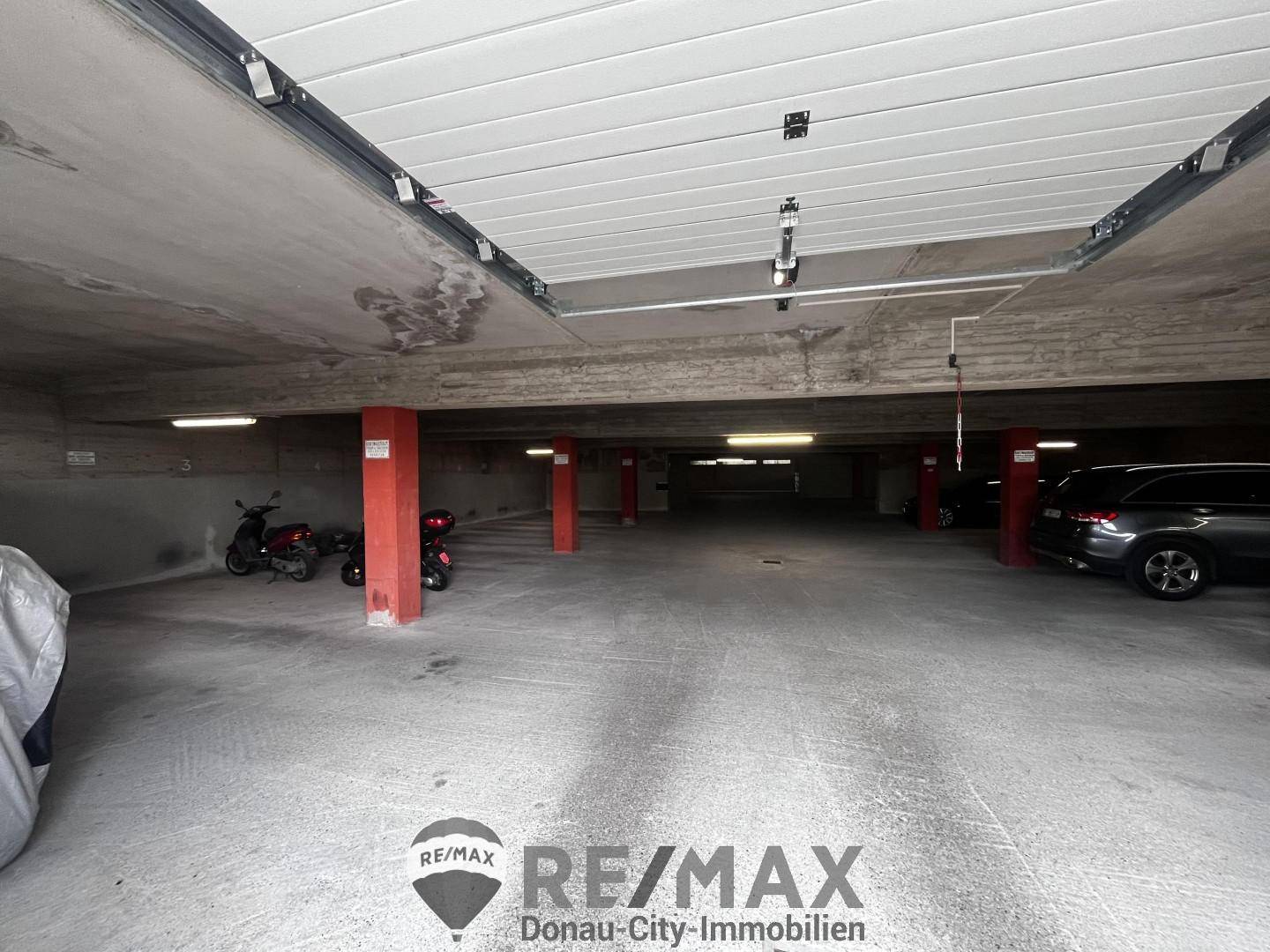 16 Garage