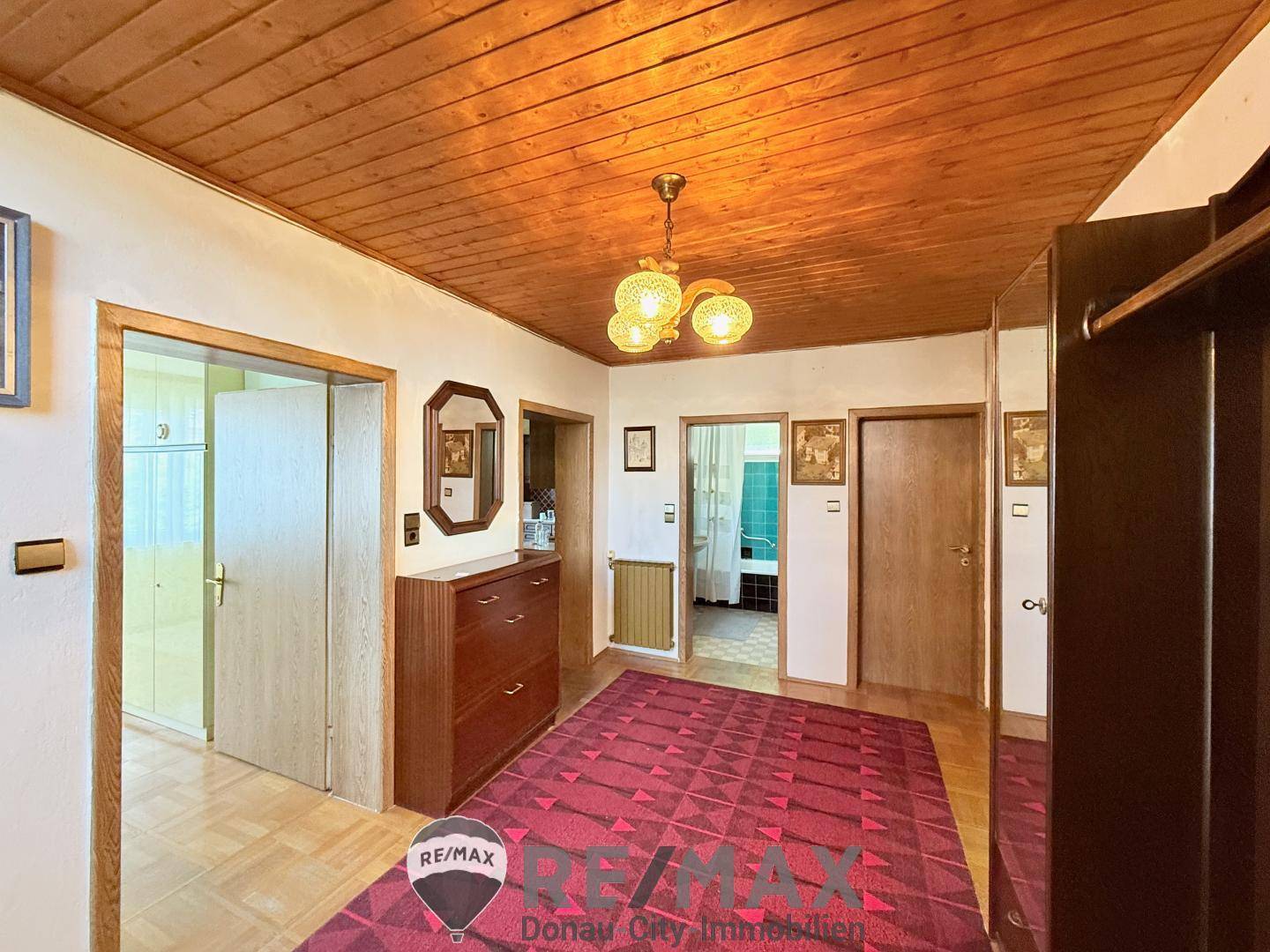 großzu¨giges Vorzimmer