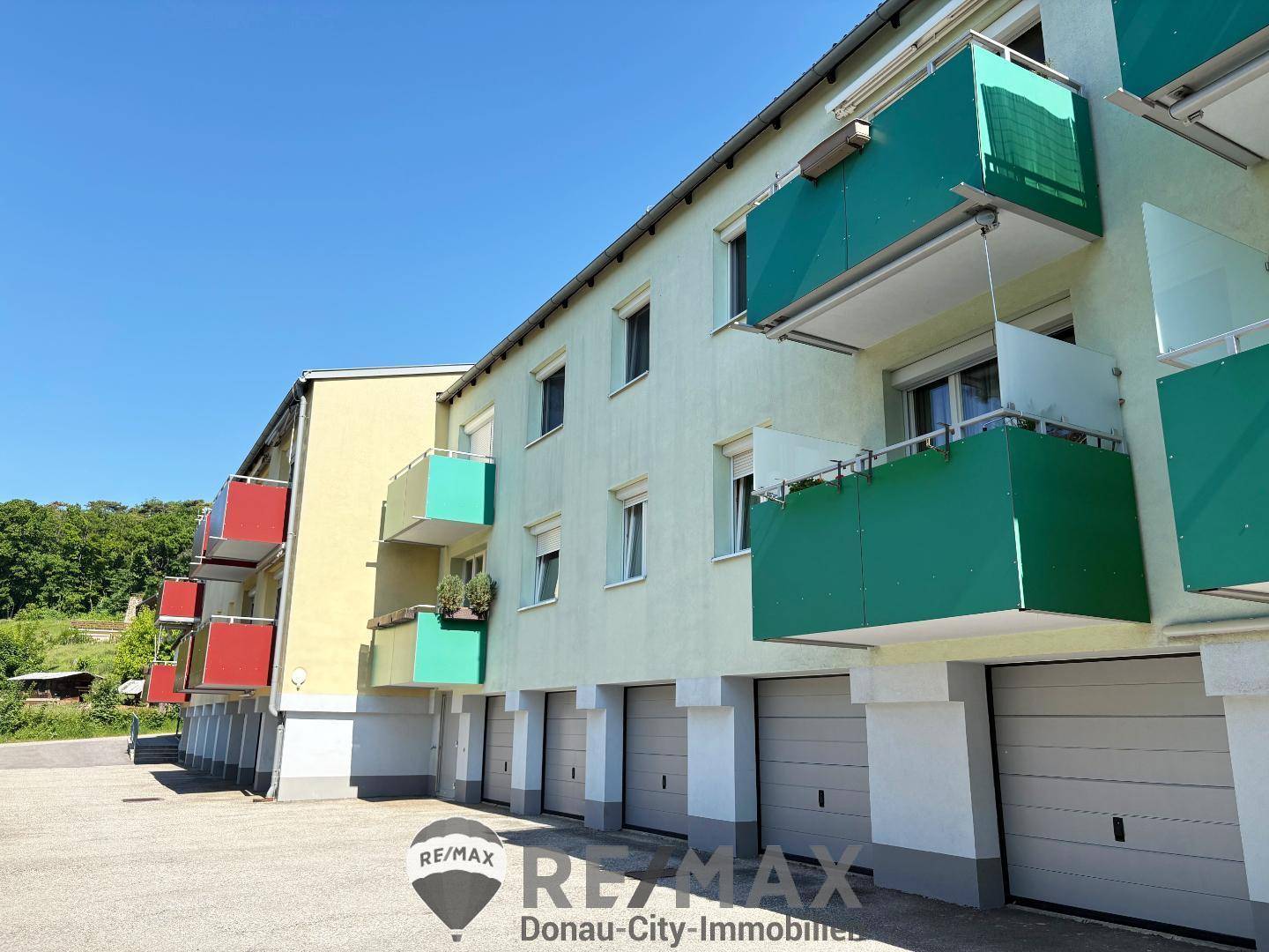 12. Garagenpla¨tze
