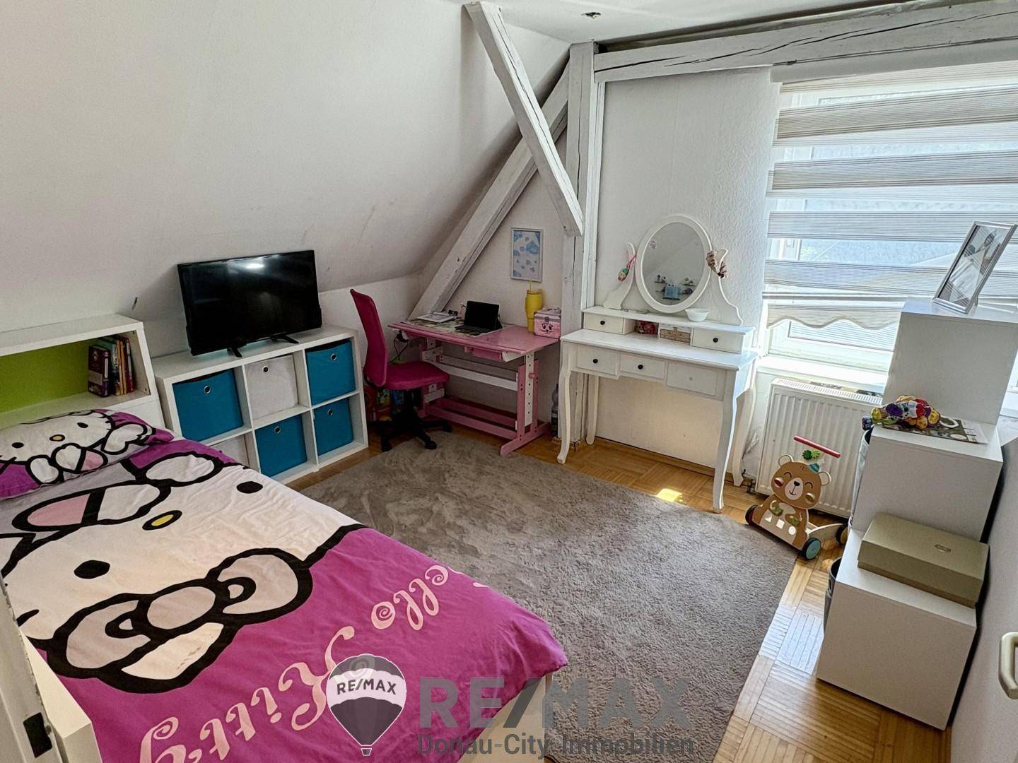 11 1 Zimmer OG Haus