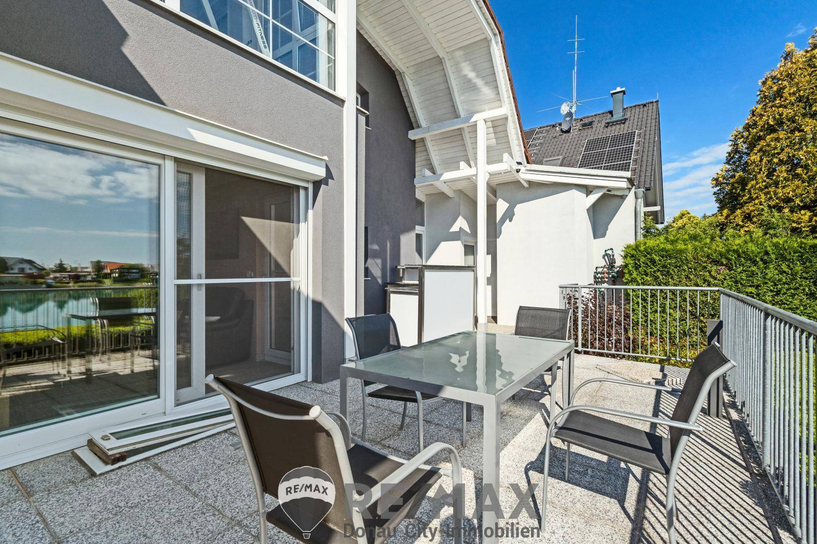 24. Terrasse