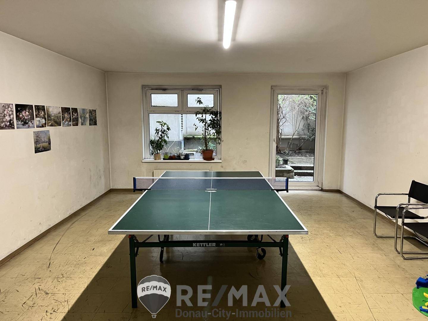 Kinderspielraum mit Tischtennis