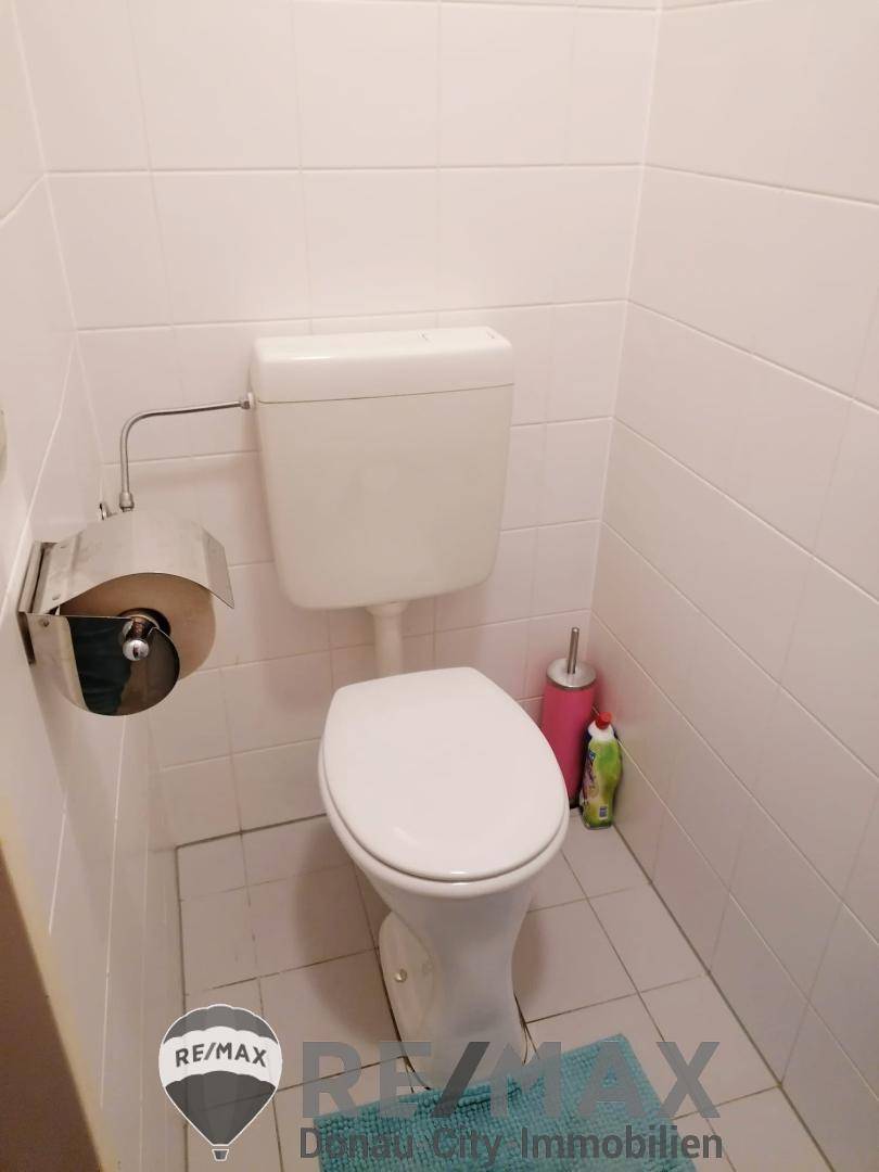 10. WC