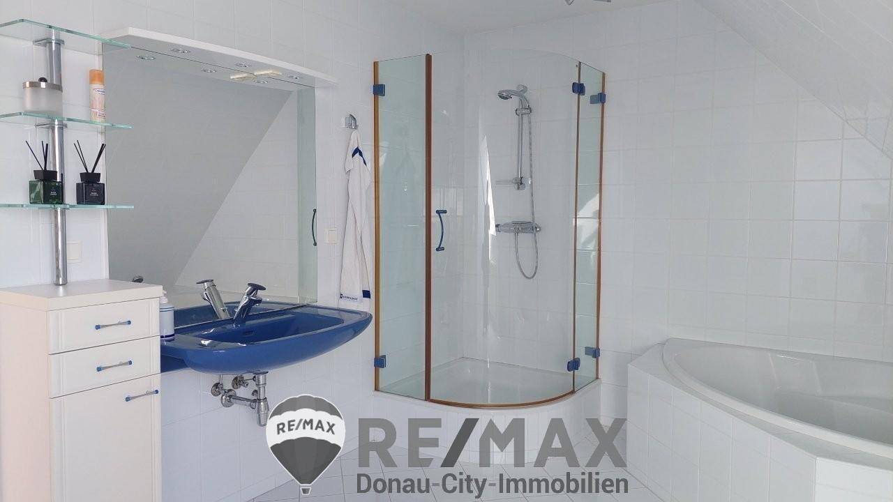 5 Badezimmer DG MTW 1220