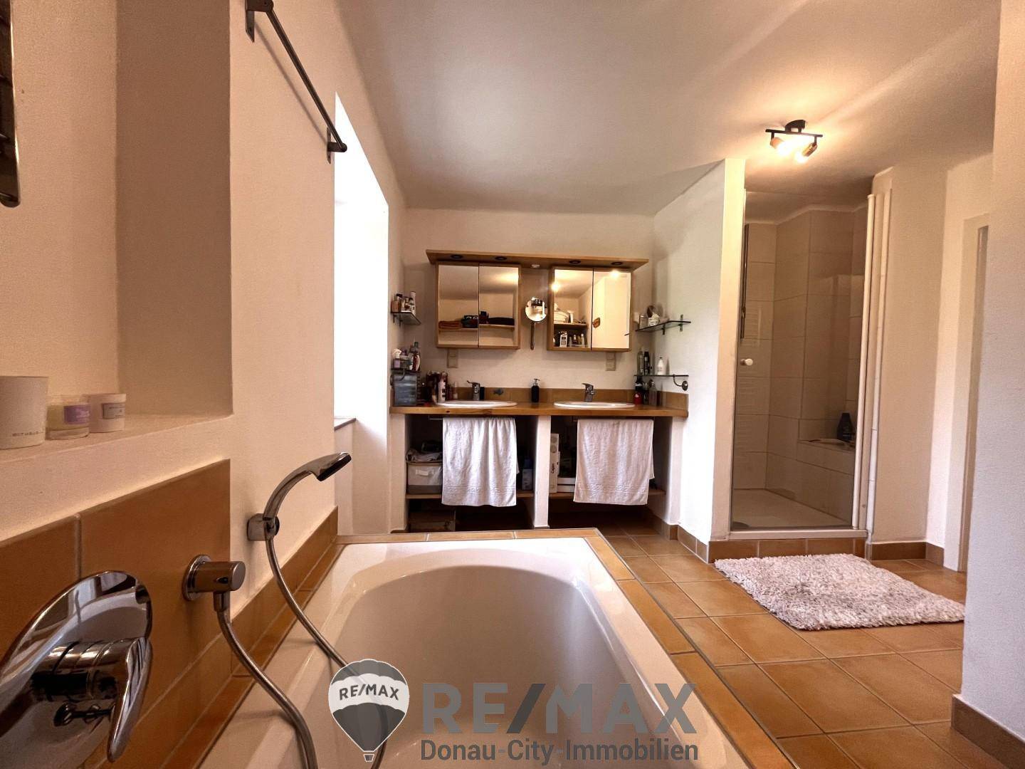 16 Badezimmer