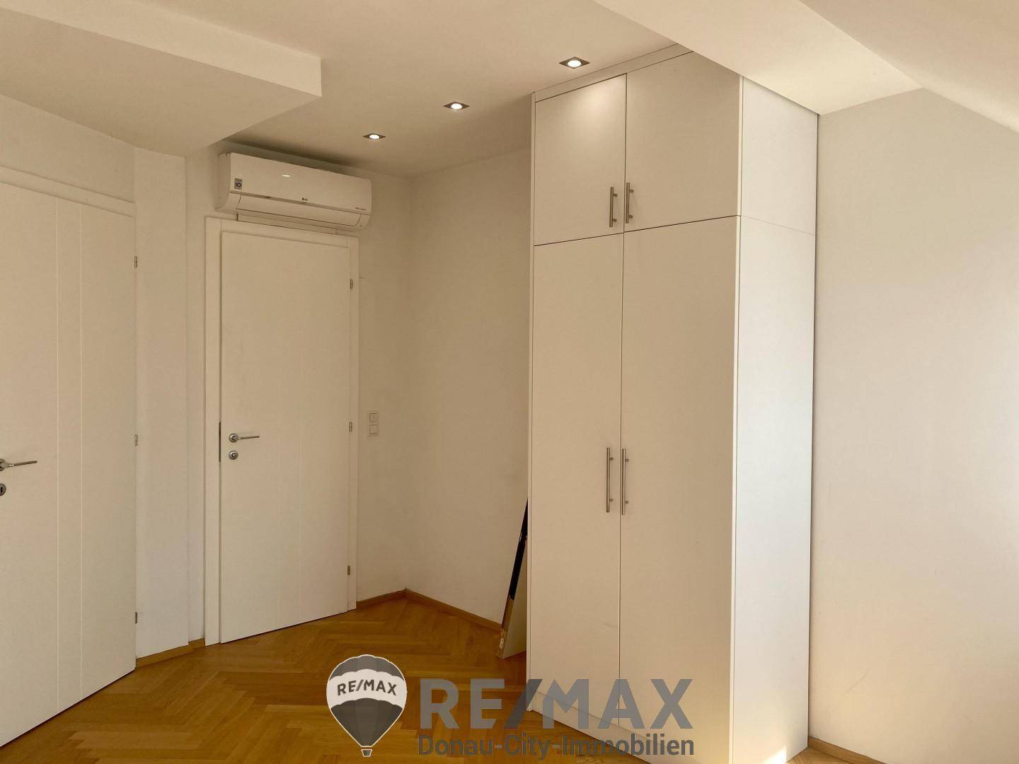 12 Schlafzimmer 2