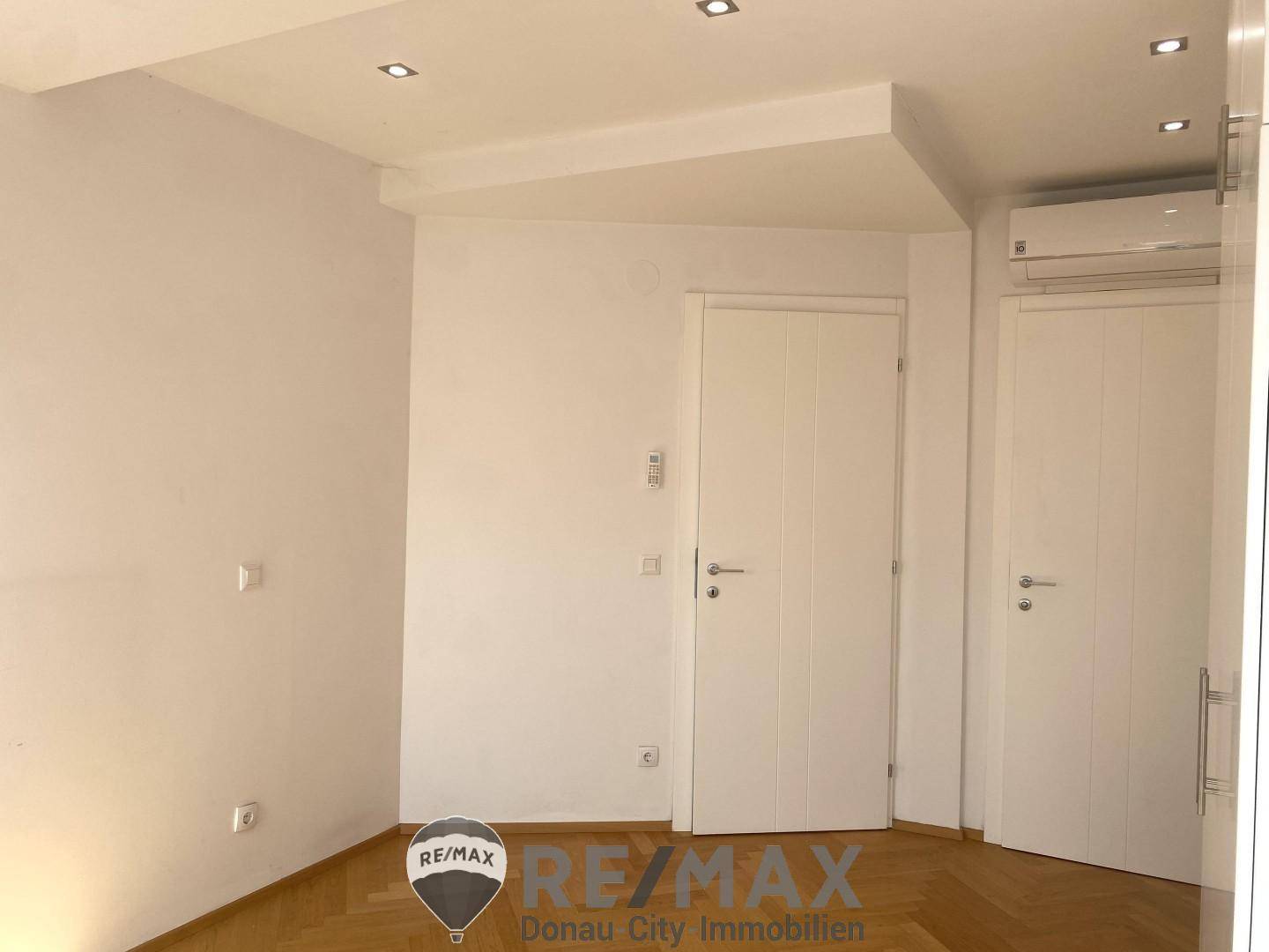 13 Schlafzimmer 2