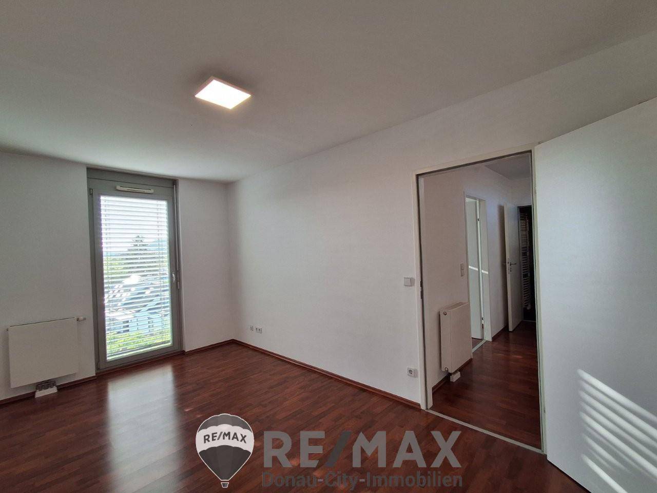 6 Schlafzimmer 1210