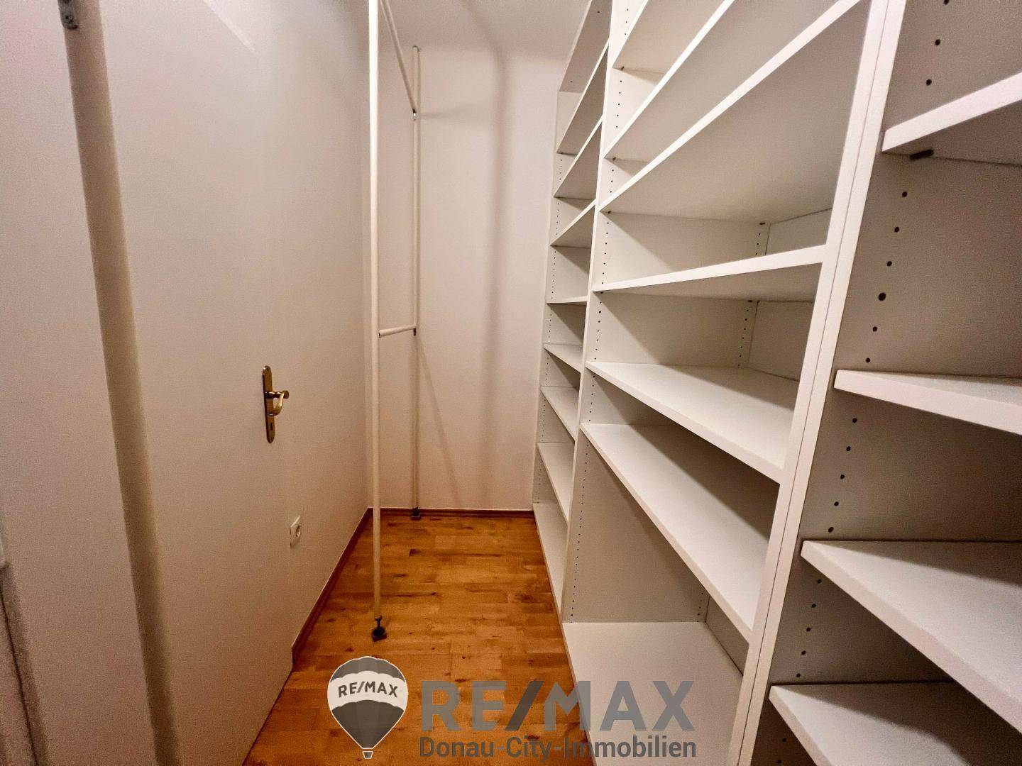 Schrank