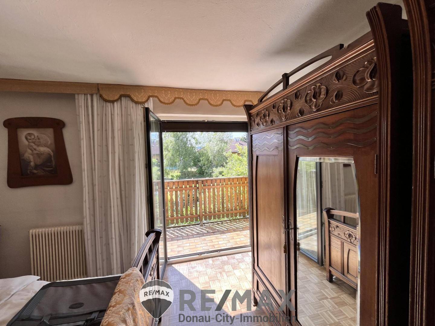 Schlafzimmer mit Balkon